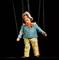 Der Salzburger Kasperl. Diese erste Kasperl-Figur Anton Aichers wird als "Ahnherr" der Salzburger Marionetten im Theater aufbewahrt